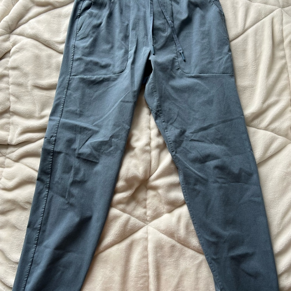 COPY - Men’s Lululemon pants, XS
